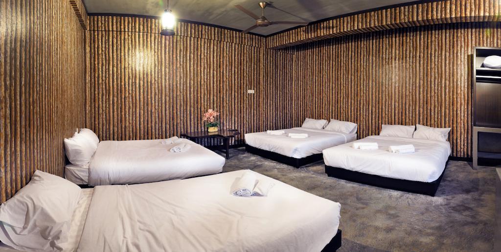 Hs Farm Waterpark Hotell Muar Rum bild