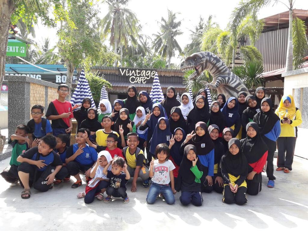 Hs Farm Waterpark Hotell Muar Exteriör bild