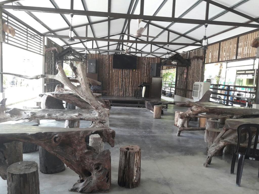 Hs Farm Waterpark Hotell Muar Exteriör bild