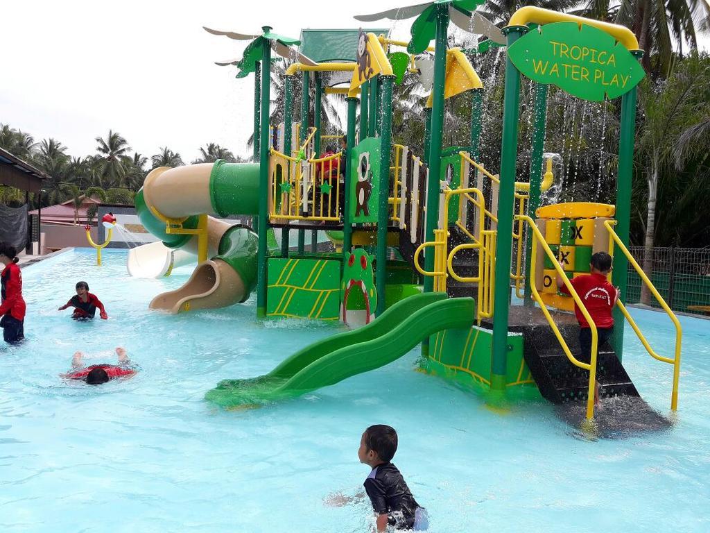 Hs Farm Waterpark Hotell Muar Exteriör bild